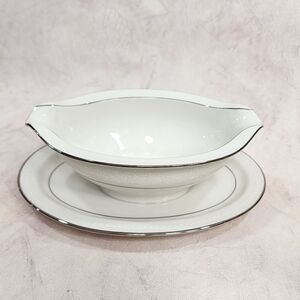 Noritake Buckingham Gravy Boat with Attached Underplate